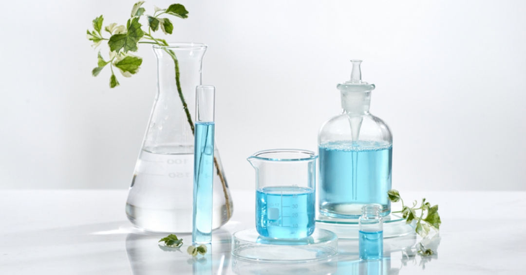 چگونه می توان عطر امضایی برای نام تجاری خود ایجاد کرد چگونه می توان عطر امضایی برای نام تجاری خود ایجاد کرد