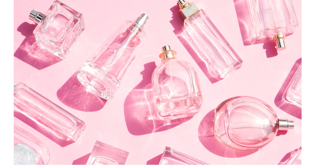 چگونه عطر امضای خود را پیدا کنیم چگونه عطر امضای خود را پیدا کنیم