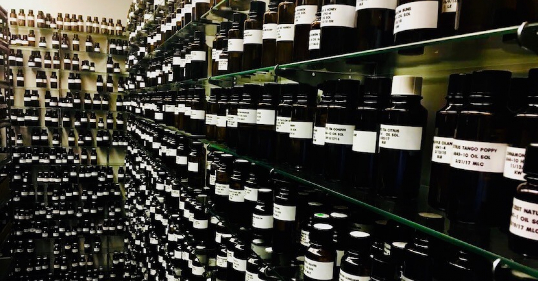 راهنمای گام به گام راه اندازی خط تولید عطر راهنمای گام به گام راه اندازی خط تولید عطر