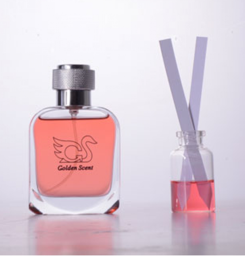 عطر چلنج لاگوست (پرفیوم)