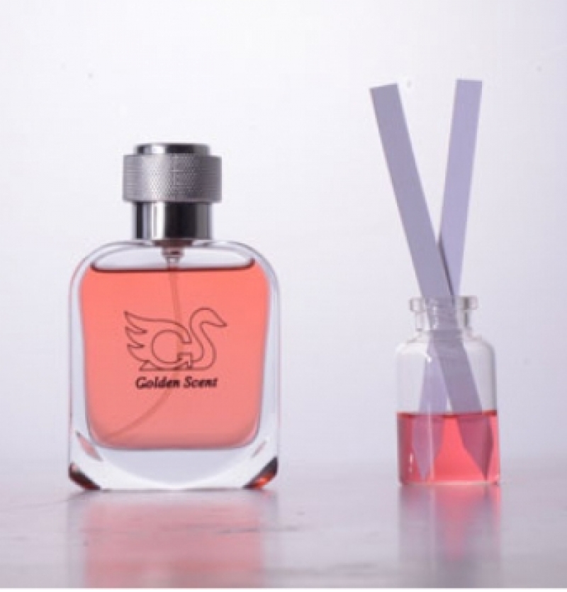 عطر زریوس جیونچی (پرفیوم)